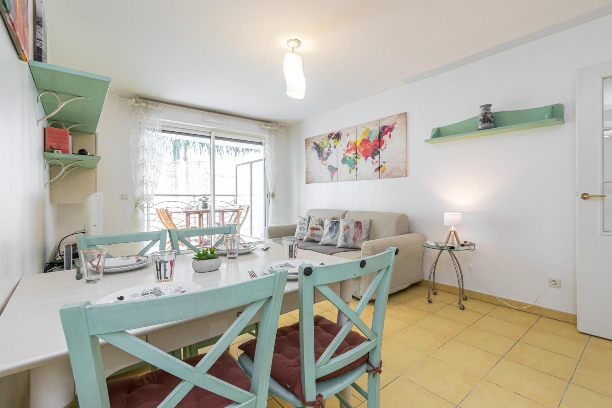 Nice 1 Bedroom Downtown Carre D'Or With Garage Exterior photo